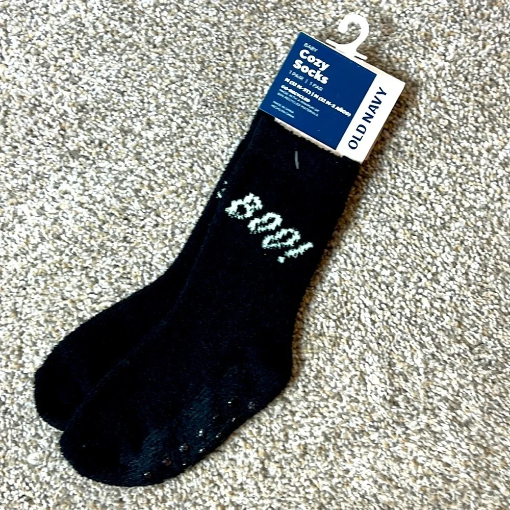 Boo socks! - Picture 1 of 3